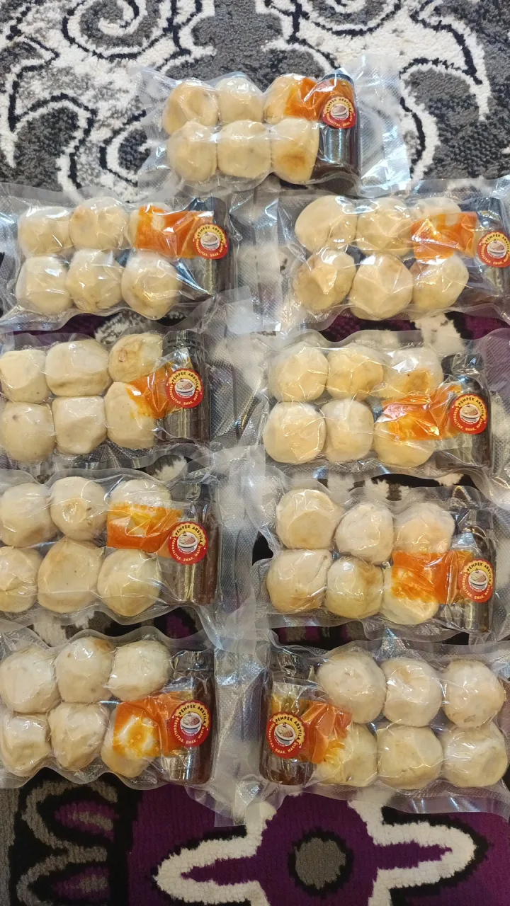 Pempek spesial lenjer & adaan